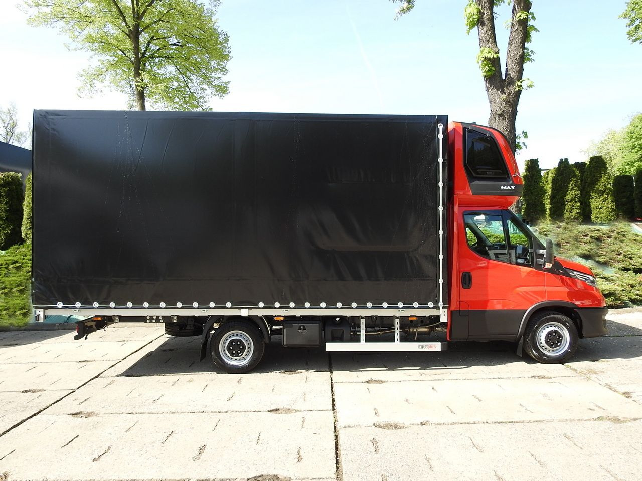 Leasing de IVECO DAILY NEW TARPAULIN 10 PALLETS WEBASTO CRUISE CONTROL NAVIGATION AIR CONDITIONING LED LIGHTS  180HP IVECO DAILY NEW TARPAULIN 10 PALLETS WEBASTO CRUISE CONTROL NAVIGATION AIR CONDITIONING LED LIGHTS  180HP: foto 7