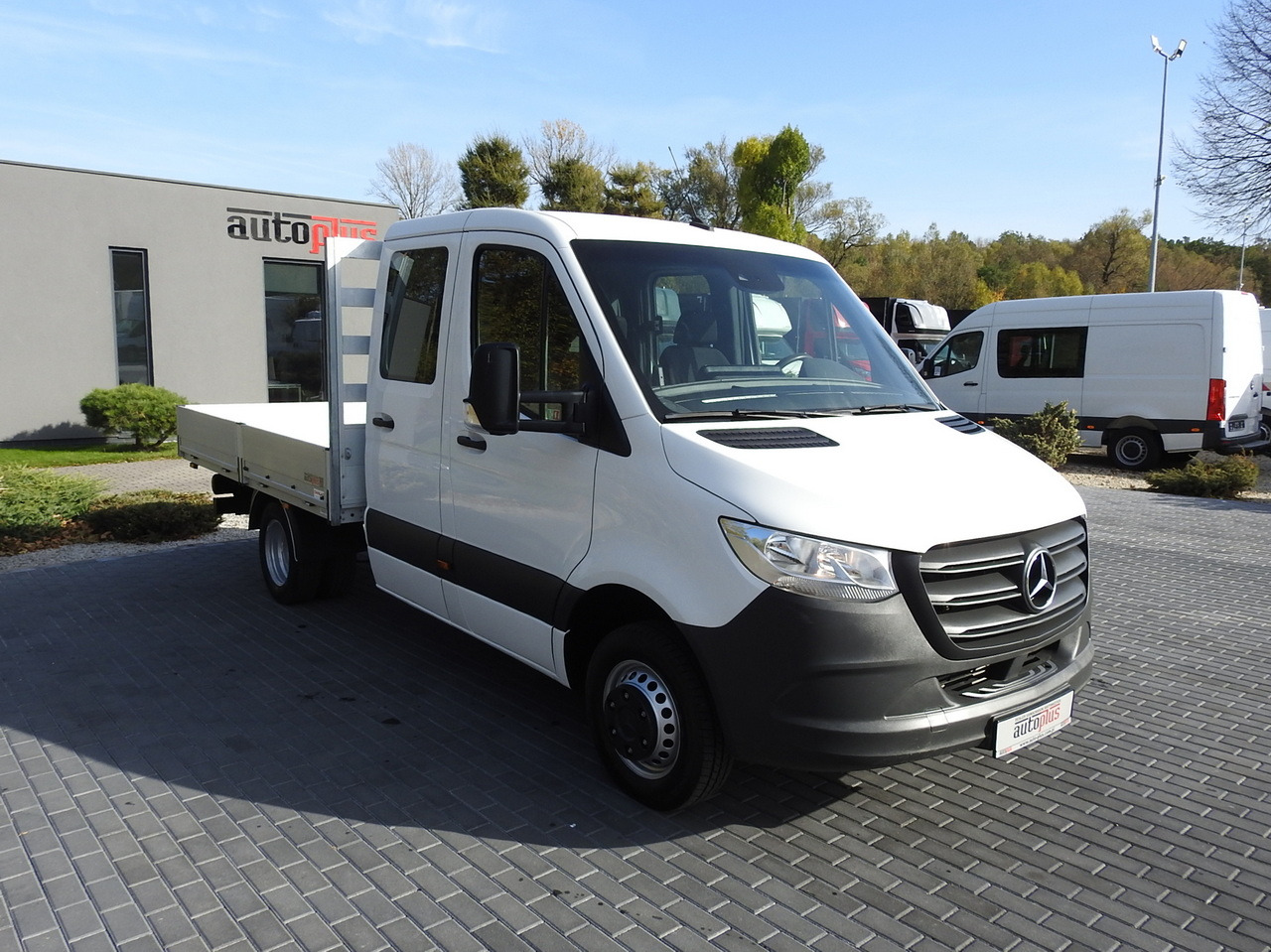 MERCEDES SPRINTER 516 STAKE BODY DOUBLE CABIN DOKA 6 SEATS CRUISE CONTROL AIR CONDITIONING TWIN WHEELS 160HP - Furgoneta combi: foto 4 MERCEDES SPRINTER 516 STAKE BODY DOUBLE CABIN DOKA 6 SEATS CRUISE CONTROL AIR CONDITIONING TWIN WHEELS 160HP - Furgoneta combi: foto 4
