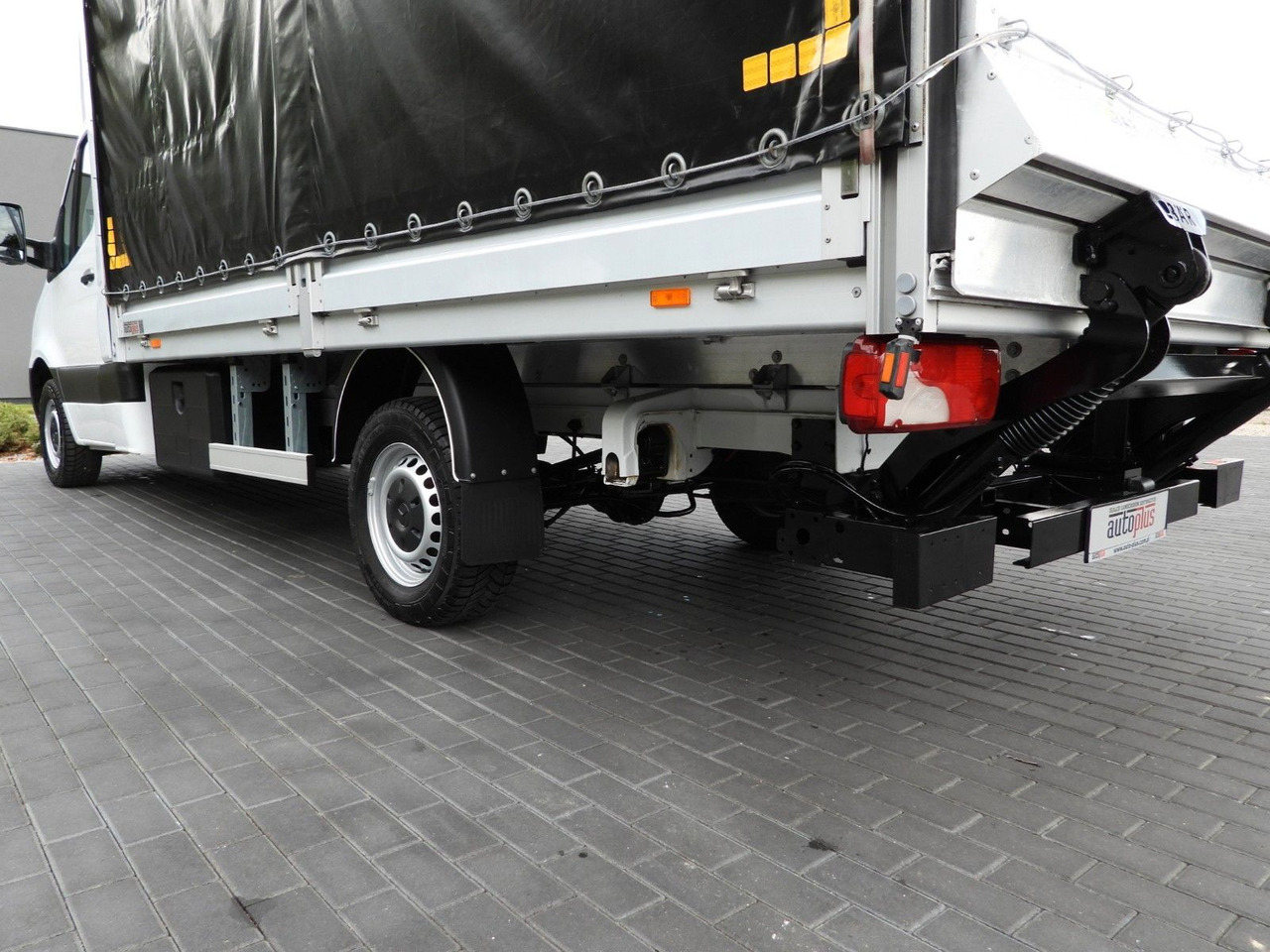 Furgoneta con lona, Furgoneta combi Mercedes-Benz SPRINTER 316 PRITSCHE PLANE AUFZUG 8 PALETTEN: foto 14