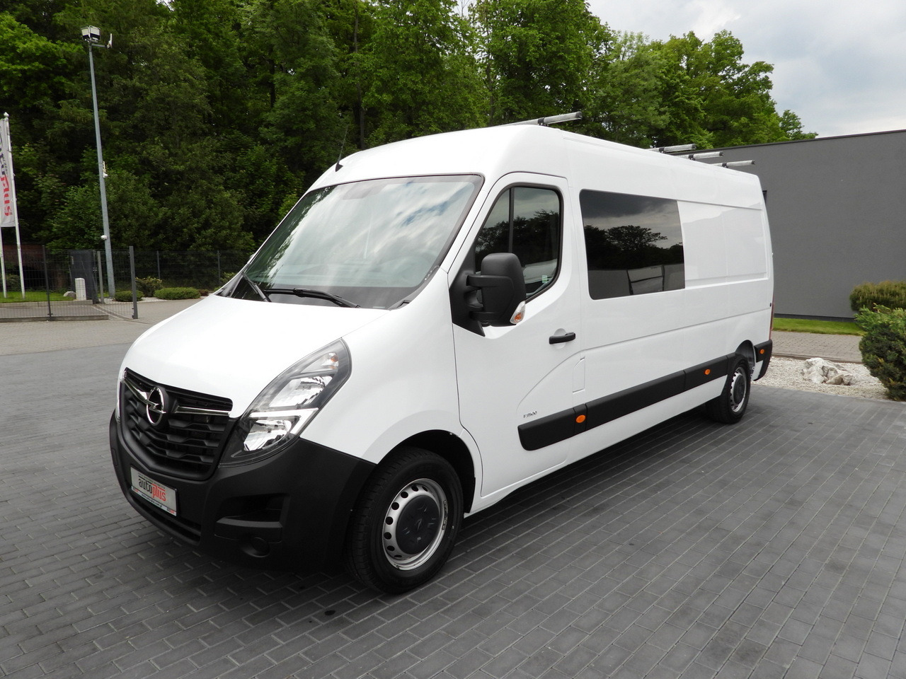 Furgón OPEL MOVANO BOX DELIVERY VAN 7 SEATS CRUISE CONTROL LED LIGHTS AIR CONDITIONING 135HP: foto 6 Furgón OPEL MOVANO BOX DELIVERY VAN 7 SEATS CRUISE CONTROL LED LIGHTS AIR CONDITIONING 135HP: foto 6