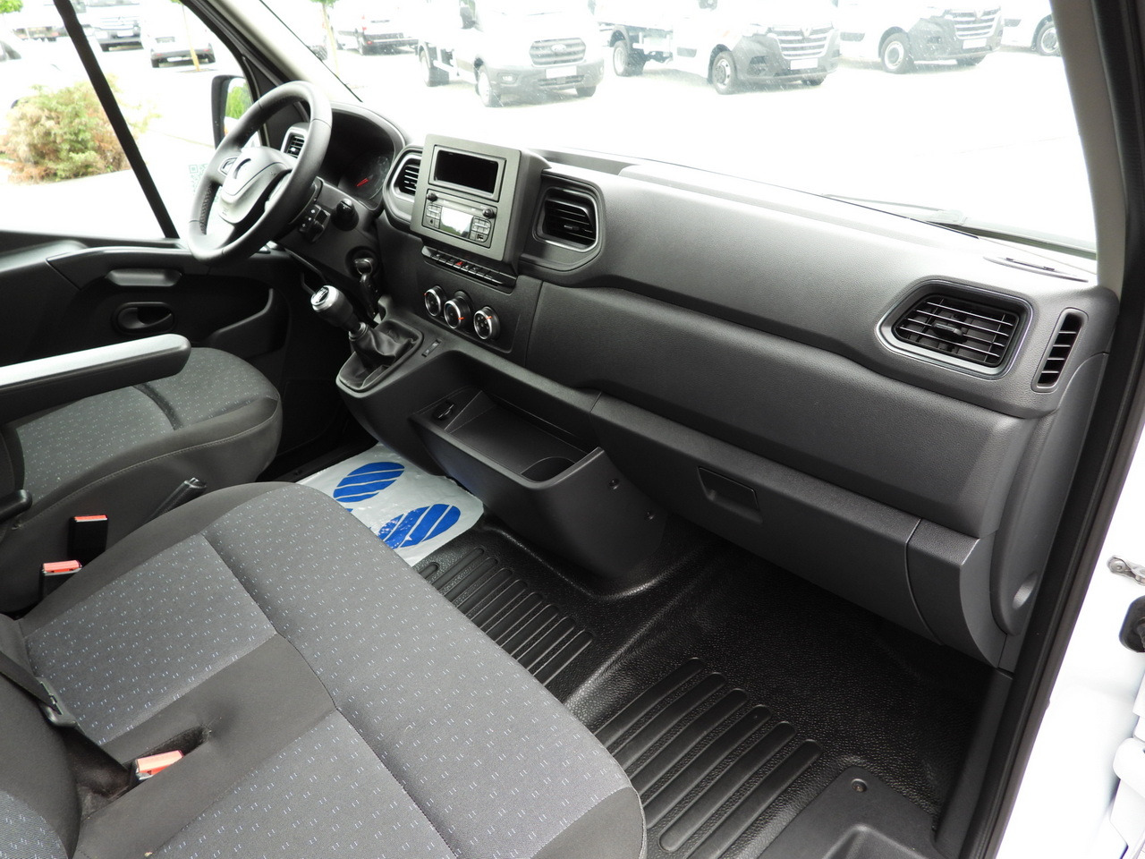 Furgón OPEL MOVANO BOX DELIVERY VAN 7 SEATS CRUISE CONTROL LED LIGHTS AIR CONDITIONING 135HP: foto 35 Furgón OPEL MOVANO BOX DELIVERY VAN 7 SEATS CRUISE CONTROL LED LIGHTS AIR CONDITIONING 135HP: foto 35