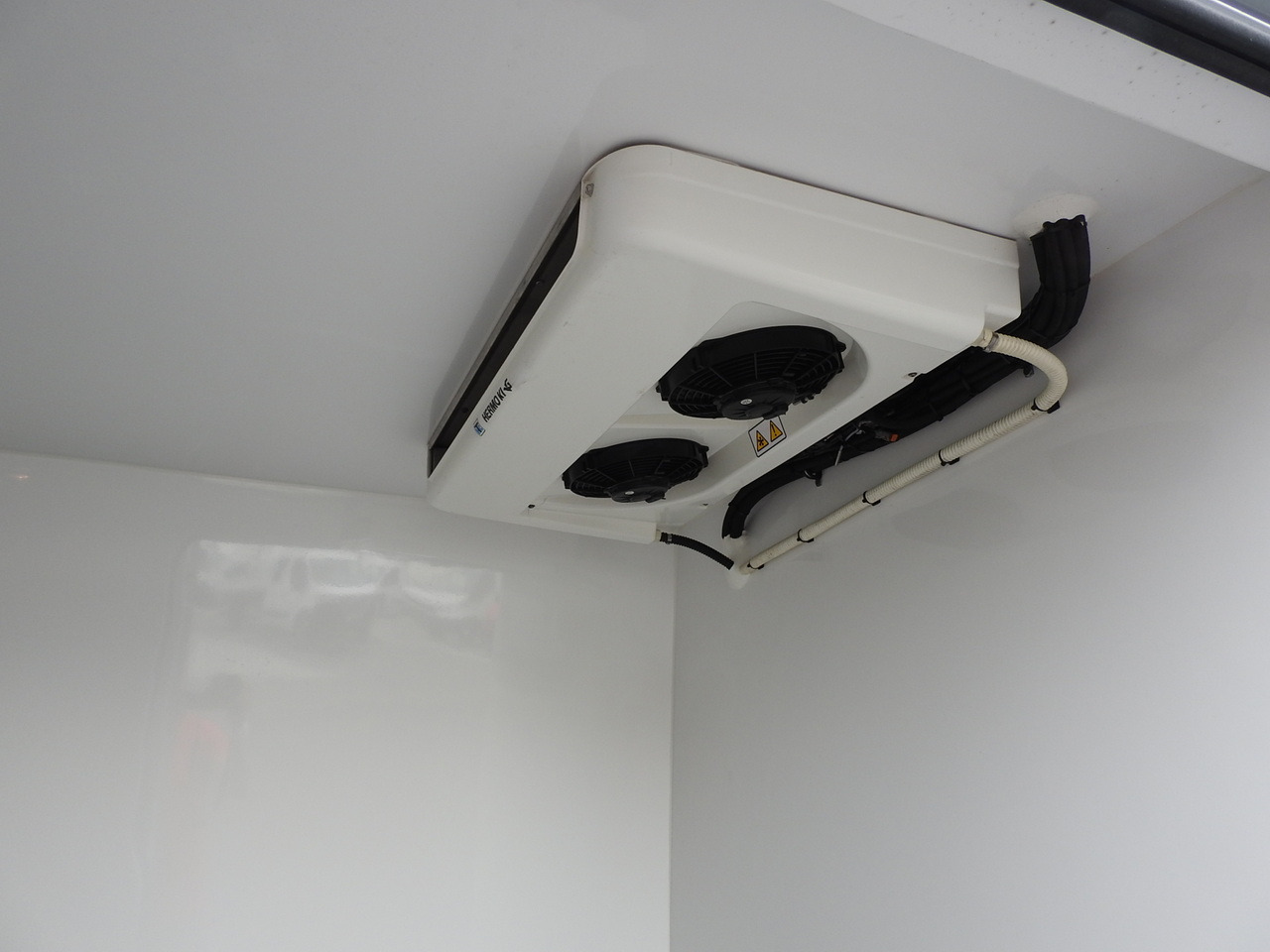 Leasing de OPEL MOVANO REFRIGERATOR VAN 0*C HEATING FUNCTION AIR CONDITIONING  140HP OPEL MOVANO REFRIGERATOR VAN 0*C HEATING FUNCTION AIR CONDITIONING  140HP: foto 23