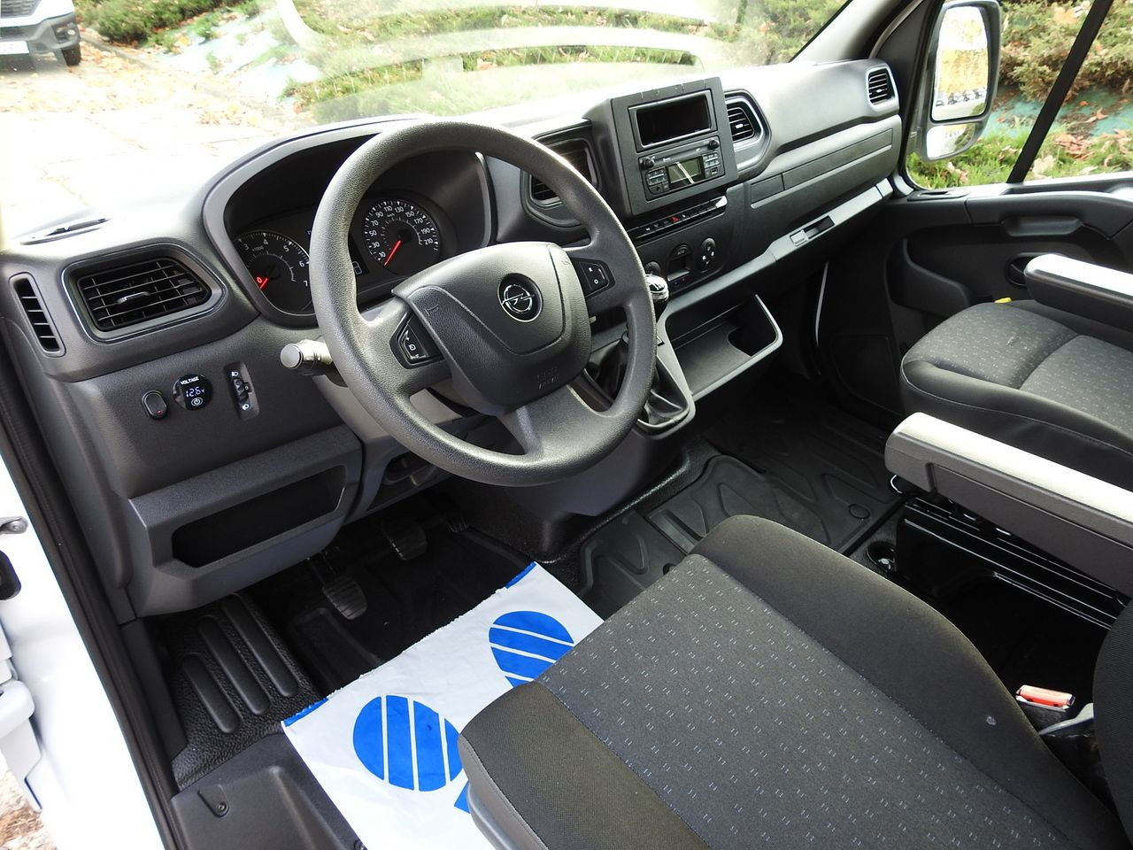 OPEL MOVANO TARPAULIN 10 PALLETS WEBASTO CRUISE CONTROL LED LIGHTS PNEUMATICS AIR CONDITIONING 165HP - Furgoneta con lona: foto 2 OPEL MOVANO TARPAULIN 10 PALLETS WEBASTO CRUISE CONTROL LED LIGHTS PNEUMATICS AIR CONDITIONING 165HP - Furgoneta con lona: foto 2