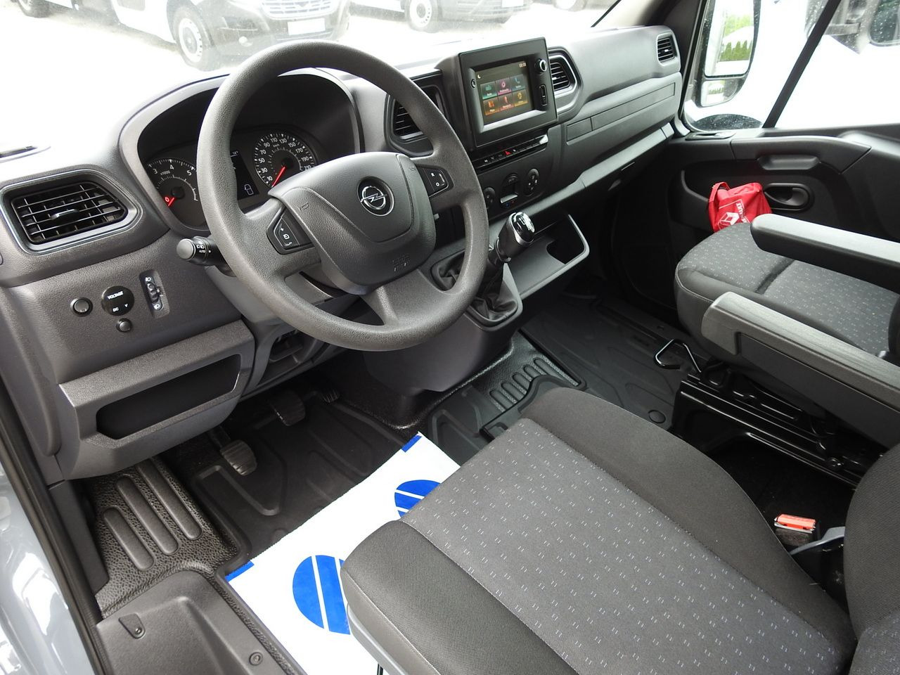 OPEL MOVANO TARPAULIN LIFT 9 PALLETS WEBASTO CRUISE CONTROL NAVIGATION LED LIGHTS PNEUMATICS AIR CONDITIONING 165HP - Furgoneta con lona: foto 2 OPEL MOVANO TARPAULIN LIFT 9 PALLETS WEBASTO CRUISE CONTROL NAVIGATION LED LIGHTS PNEUMATICS AIR CONDITIONING 165HP - Furgoneta con lona: foto 2