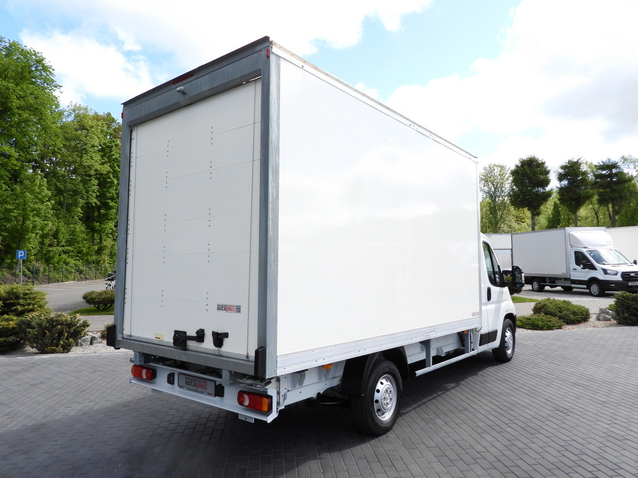 PEUGEOT BOXER BOX 8 PALLETS CRUISE CONTROL AIR CONDITIONING 130HP - Furgoneta caja cerrada: foto 3 PEUGEOT BOXER BOX 8 PALLETS CRUISE CONTROL AIR CONDITIONING 130HP - Furgoneta caja cerrada: foto 3