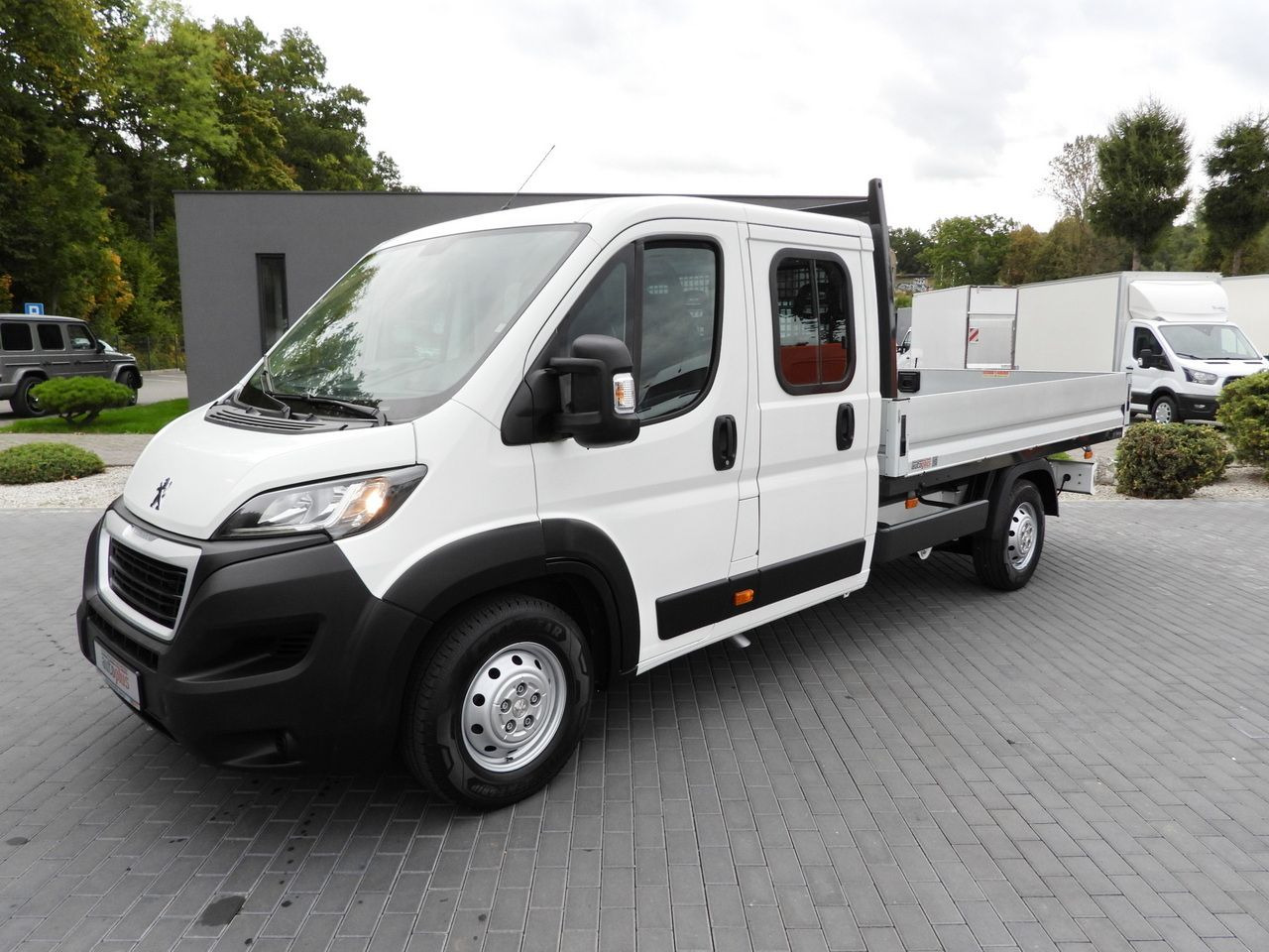 Leasing de PEUGEOT BOXER STAKE BODY DOUBLE CABIN DOKA 7 SEATS CRUISE CONTROL AIR CONDITIONING  140HP PEUGEOT BOXER STAKE BODY DOUBLE CABIN DOKA 7 SEATS CRUISE CONTROL AIR CONDITIONING  140HP: foto 18