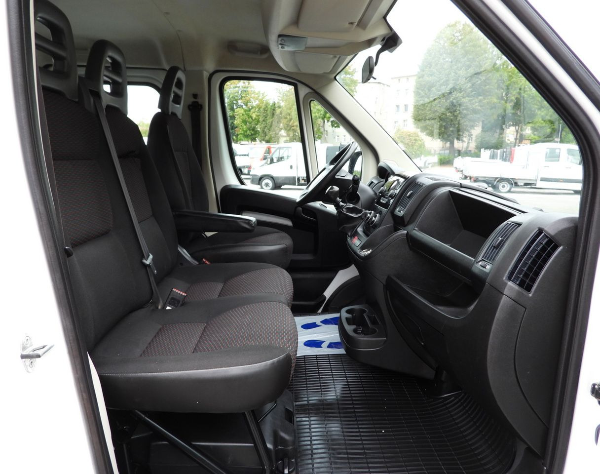 Leasing de PEUGEOT BOXER STAKE BODY DOUBLE CABIN DOKA 7 SEATS CRUISE CONTROL AIR CONDITIONING  140HP PEUGEOT BOXER STAKE BODY DOUBLE CABIN DOKA 7 SEATS CRUISE CONTROL AIR CONDITIONING  140HP: foto 31