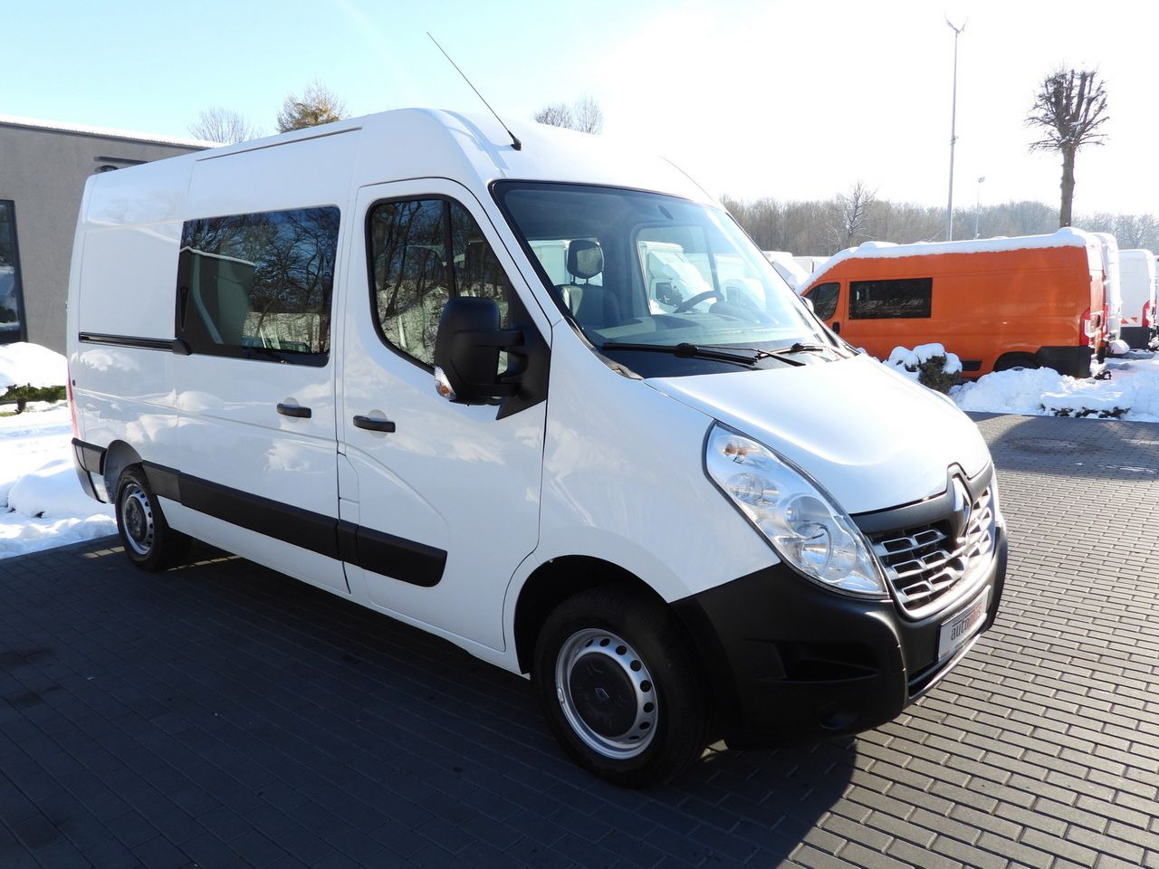 RENAULT MASTER BOX DELIVERY VAN 7 SEATS CRUISE CONTROL AIR CONDITIONING 110HP - Furgoneta pequeña: foto 4 RENAULT MASTER BOX DELIVERY VAN 7 SEATS CRUISE CONTROL AIR CONDITIONING 110HP - Furgoneta pequeña: foto 4