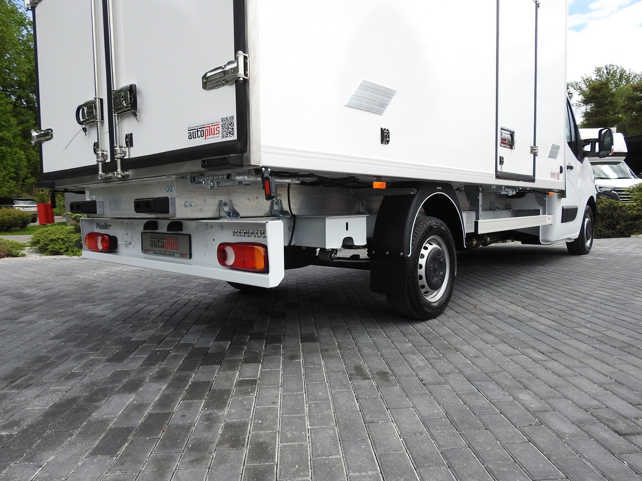 Furgoneta frigorifica RENAULT MASTER NEW REGRIGERATOR BOX -10*C 8 PALLETS CRUISE CONTROL AIR CONDITIONING LED LIGHTS GUARANTEE 165HP: foto 25 Furgoneta frigorifica RENAULT MASTER NEW REGRIGERATOR BOX -10*C 8 PALLETS CRUISE CONTROL AIR CONDITIONING LED LIGHTS GUARANTEE 165HP: foto 25