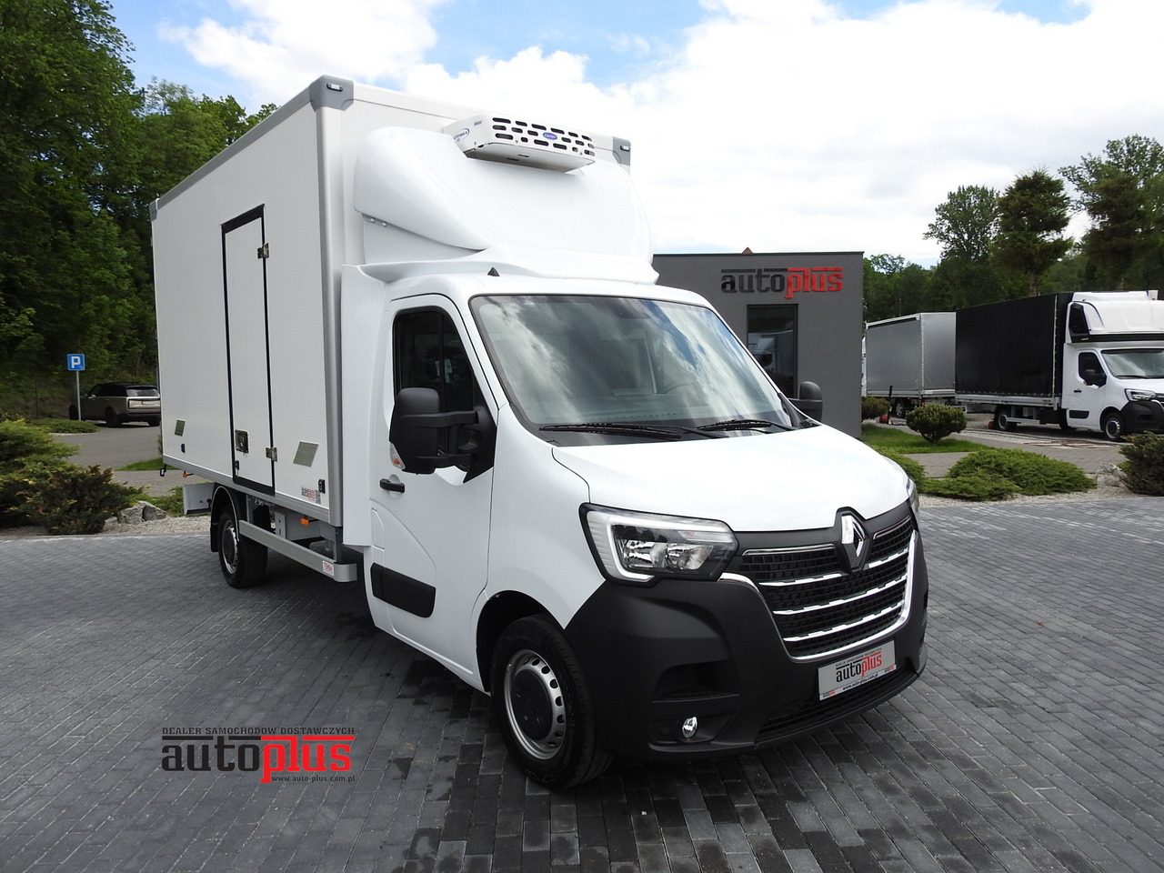 RENAULT MASTER NEW REGRIGERATOR BOX -10*C 8 PALLETS CRUISE CONTROL AIR CONDITIONING LED LIGHTS GUARANTEE 165HP - Furgoneta frigorifica: foto 1 RENAULT MASTER NEW REGRIGERATOR BOX -10*C 8 PALLETS CRUISE CONTROL AIR CONDITIONING LED LIGHTS GUARANTEE 165HP - Furgoneta frigorifica: foto 1