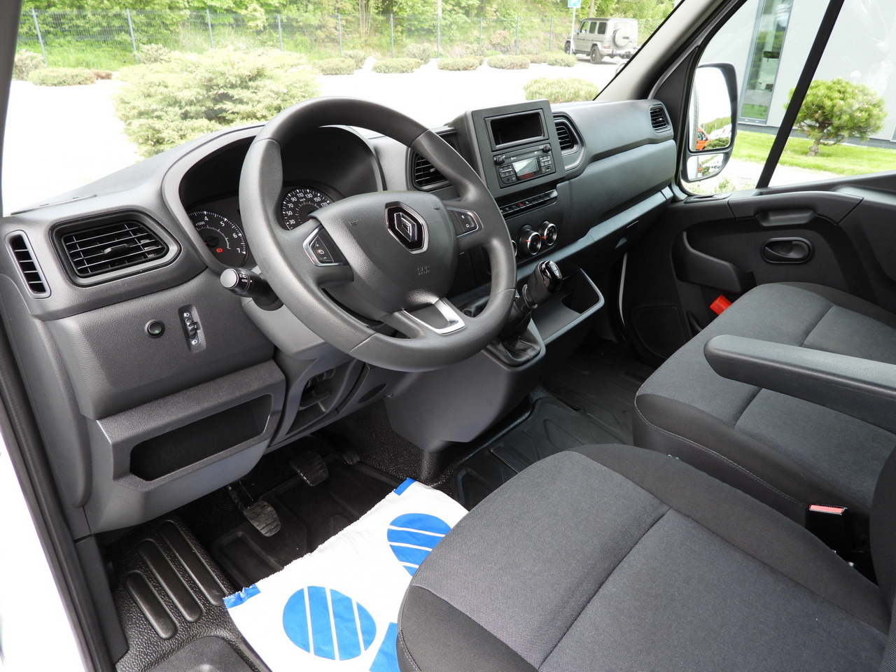 RENAULT MASTER REGRIGERATOR BOX -10*C CRUISE CONTROL LED LIGHTS TWIN WHEELS AIR CONDITIONING 145HP - Furgoneta frigorifica: foto 2 RENAULT MASTER REGRIGERATOR BOX -10*C CRUISE CONTROL LED LIGHTS TWIN WHEELS AIR CONDITIONING 145HP - Furgoneta frigorifica: foto 2