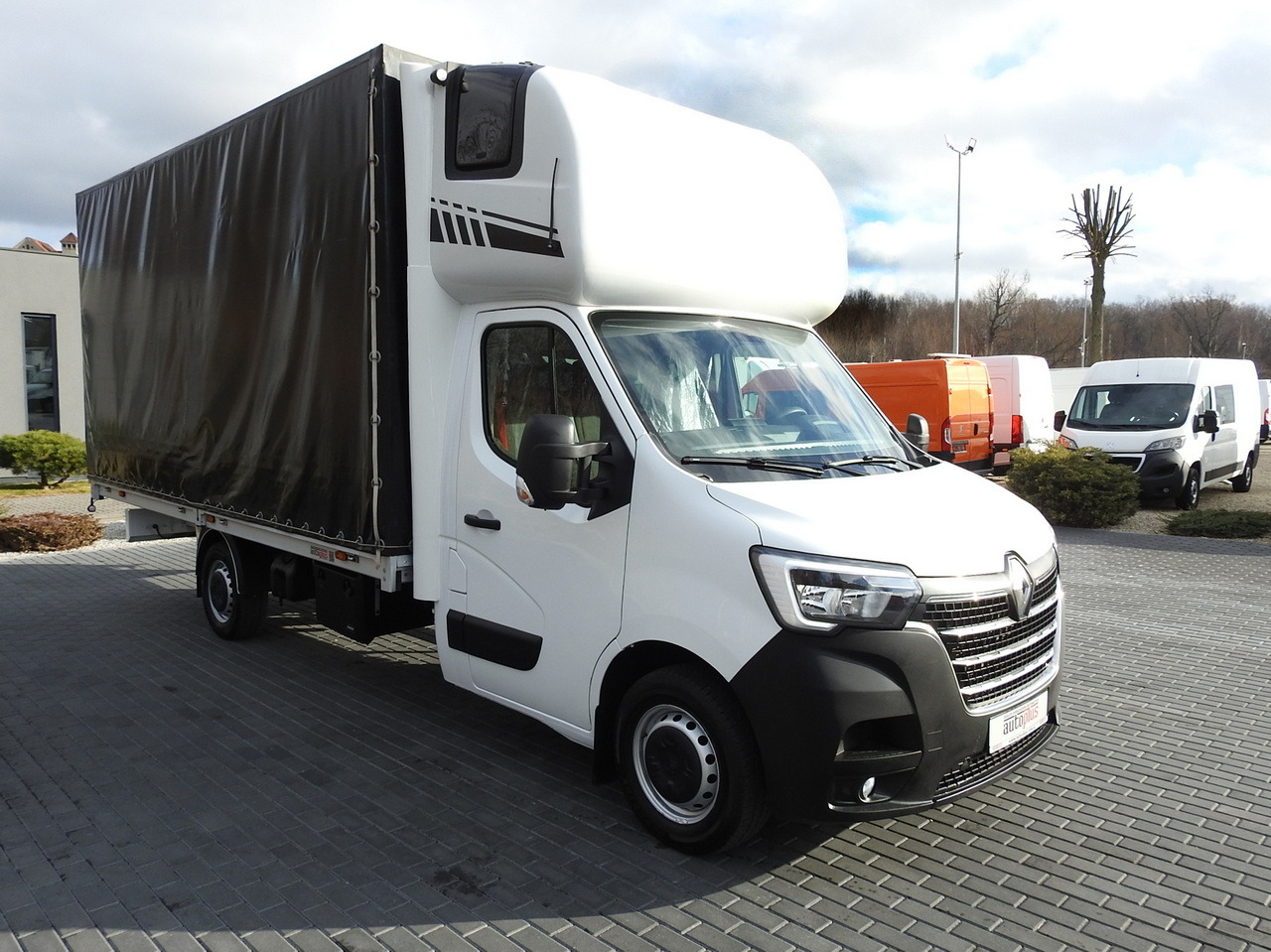 RENAULT MASTER TARPAULIN 10 PALLETS CRUISE CONTROL AIR CONDITIONING LED LIGHTS PNEUMATICS 165HP - Furgoneta con lona: foto 4 RENAULT MASTER TARPAULIN 10 PALLETS CRUISE CONTROL AIR CONDITIONING LED LIGHTS PNEUMATICS 165HP - Furgoneta con lona: foto 4