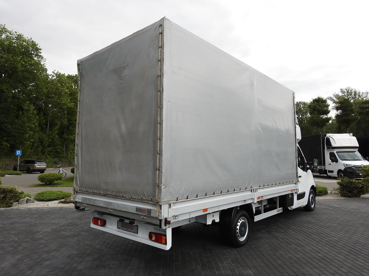 RENAULT MASTER TARPAULIN 10 PALLETS WEBASTO CRUISE CONTROL AIR CONDITIONING 170HP - Furgoneta con lona: foto 3 RENAULT MASTER TARPAULIN 10 PALLETS WEBASTO CRUISE CONTROL AIR CONDITIONING 170HP - Furgoneta con lona: foto 3