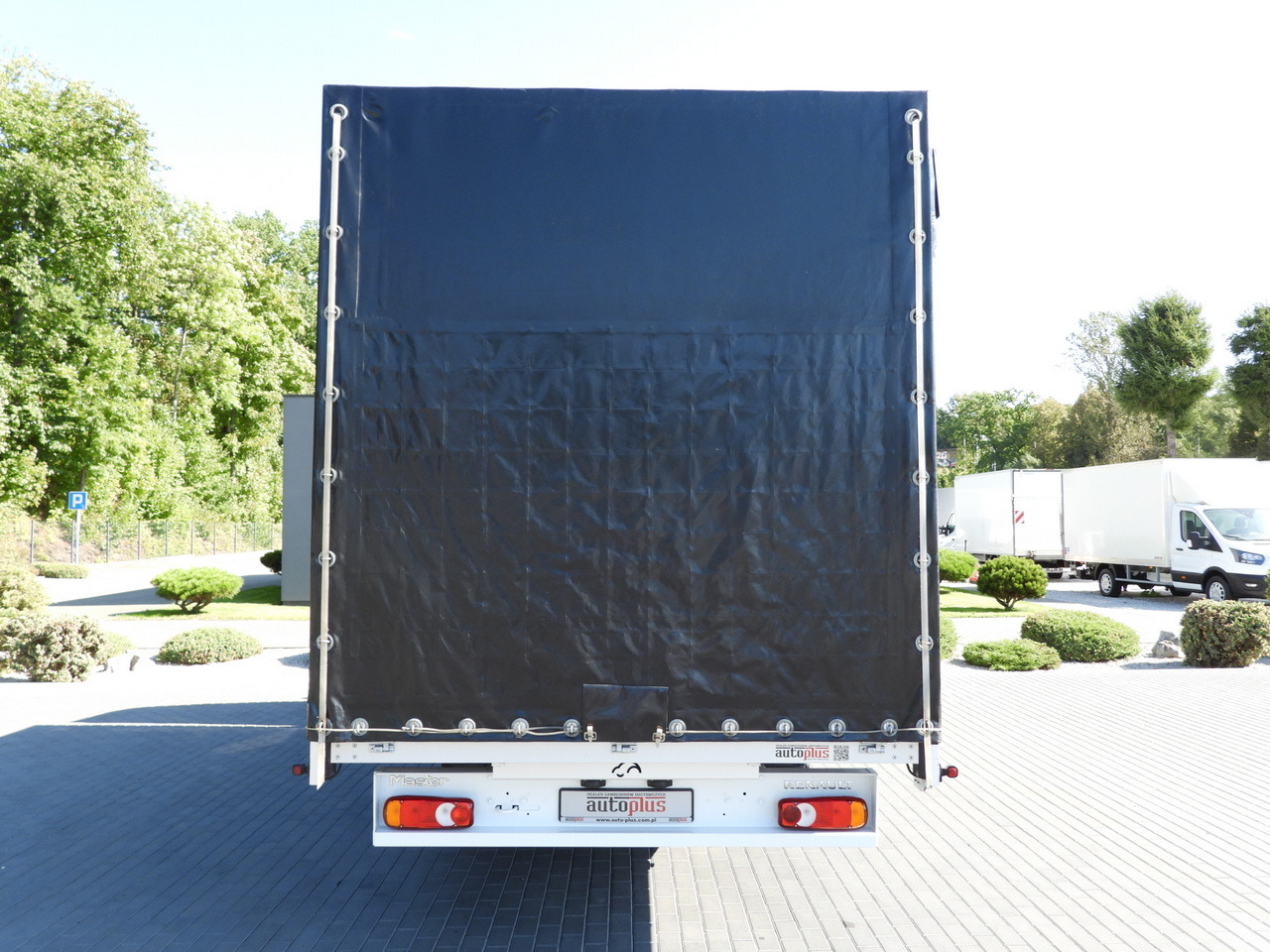 Furgoneta con lona RENAULT MASTER TARPAULIN 10 PALLETS WEBASTO CRUISE CONTROL LED LIGHTS AIR CONDITIONING 165HP: foto 11 Furgoneta con lona RENAULT MASTER TARPAULIN 10 PALLETS WEBASTO CRUISE CONTROL LED LIGHTS AIR CONDITIONING 165HP: foto 11