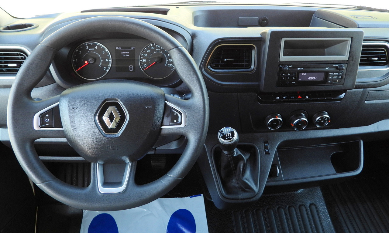 Furgoneta con lona RENAULT MASTER TARPAULIN 10 PALLETS WEBASTO CRUISE CONTROL LED LIGHTS AIR CONDITIONING 165HP: foto 28 Furgoneta con lona RENAULT MASTER TARPAULIN 10 PALLETS WEBASTO CRUISE CONTROL LED LIGHTS AIR CONDITIONING 165HP: foto 28