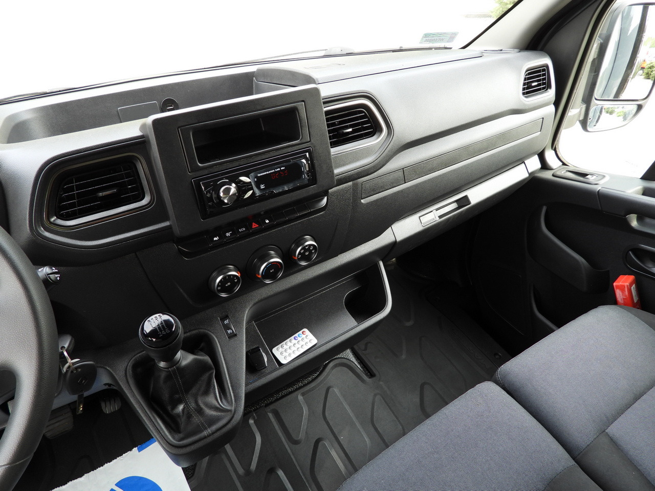 Furgoneta con lona RENAULT MASTER TARPAULIN 10 PALLETS WEBASTO CRUISE CONTROL LED LIGHTS PNEUMATICS AIR CONDITIONING  165HP: foto 31