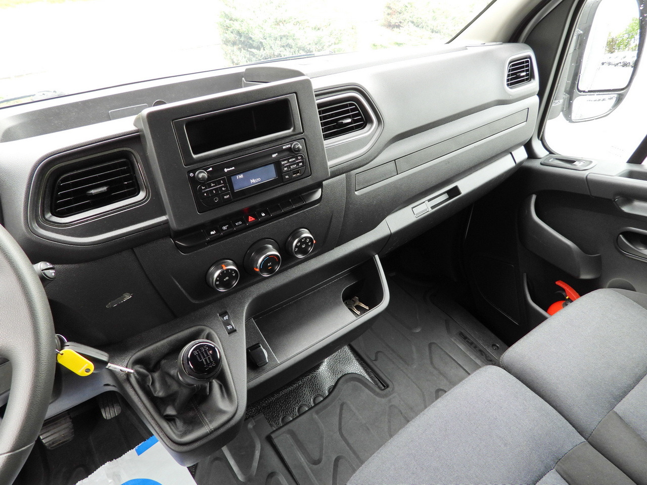 Furgoneta con lona RENAULT MASTER  TARPAULIN 10 PALLETS WEBASTO CRUISE CONTROL LED LIGHTS PNEUMATICS AIR CONDITIONING  165HP: foto 30