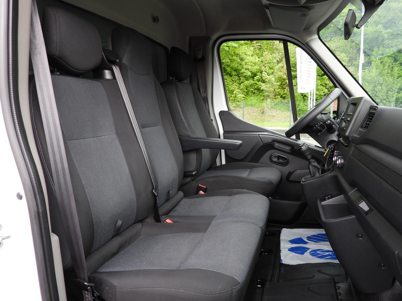 Furgoneta con lona RENAULT MASTER  TARPAULIN 10 PALLETS WEBASTO CRUISE CONTROL LED LIGHTS PNEUMATICS AIR CONDITIONING  165HP: foto 36