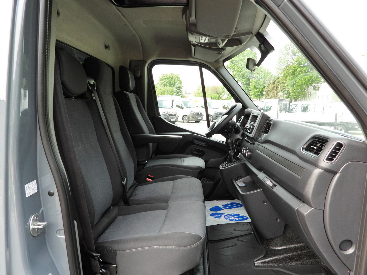 Furgoneta con lona RENAULT MASTER TARPAULIN 10 PALLETS WEBASTO CRUISE CONTROL LED LIGHTS PNEUMATICS AIR CONDITIONING  165HP: foto 36