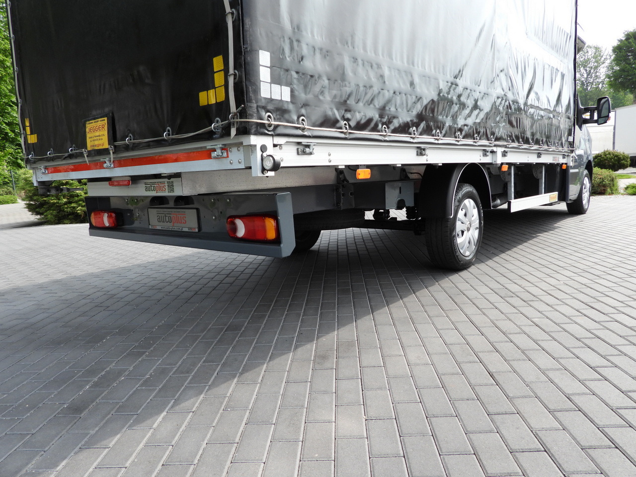 Furgoneta con lona RENAULT MASTER TARPAULIN 10 PALLETS WEBASTO CRUISE CONTROL LED LIGHTS PNEUMATICS AIR CONDITIONING  165HP: foto 24