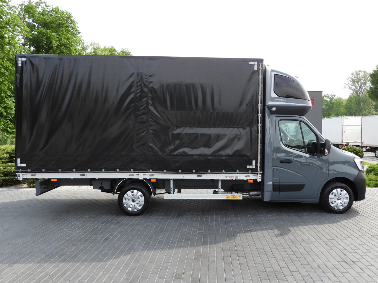 Furgoneta con lona RENAULT MASTER TARPAULIN 10 PALLETS WEBASTO CRUISE CONTROL LED LIGHTS PNEUMATICS AIR CONDITIONING  165HP: foto 7