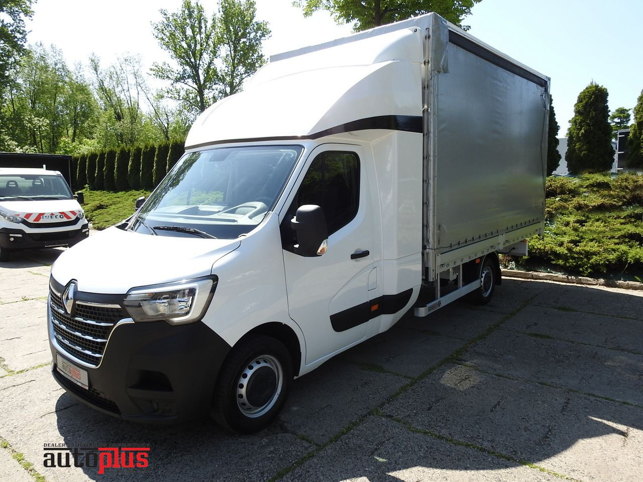 RENAULT MASTER TARPAULIN 8 PALLETS WEBASTO CRUISE CONTROL LED LIGHTS PNEUMATICS 165HP - Furgoneta con lona: foto 1 RENAULT MASTER TARPAULIN 8 PALLETS WEBASTO CRUISE CONTROL LED LIGHTS PNEUMATICS 165HP - Furgoneta con lona: foto 1