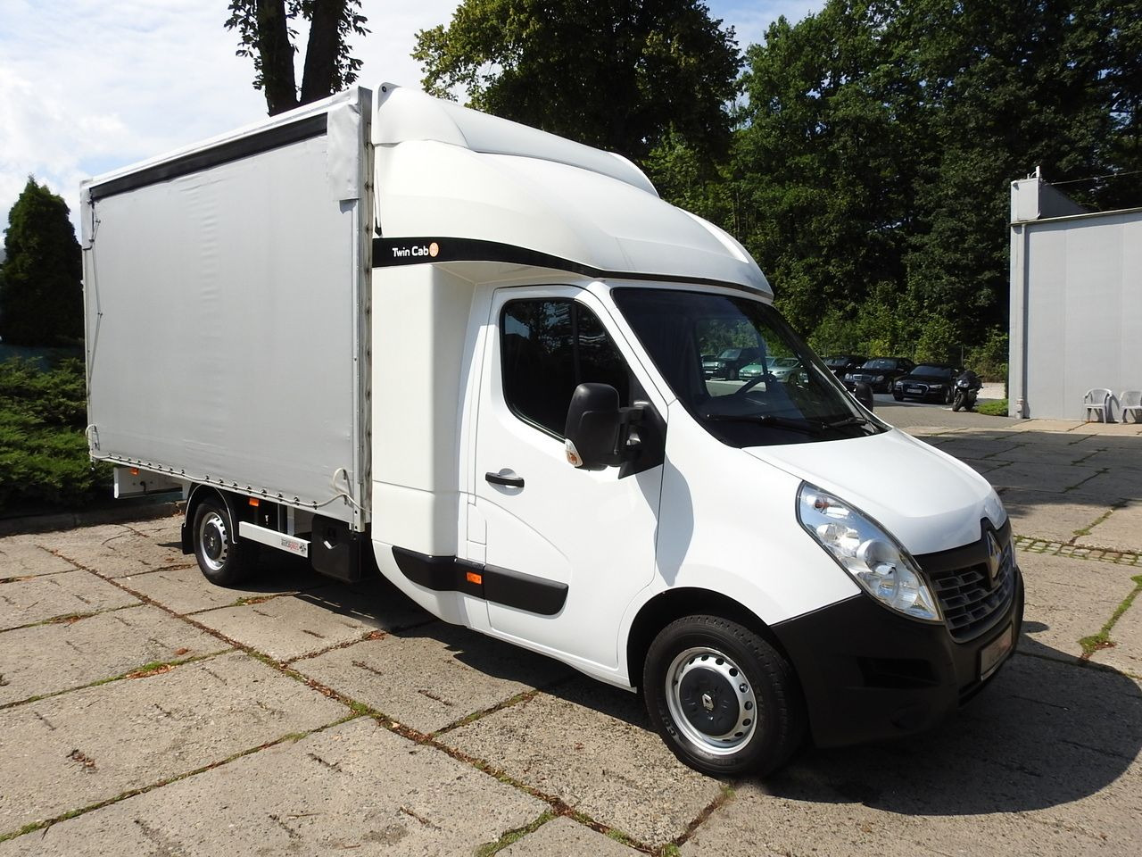 RENAULT MASTER TARPAULIN 8 PALLETS WEBASTO CRUISE CONTROL PNEUMATICS AIR CONDITIONING 170HP - Furgoneta con lona: foto 4 RENAULT MASTER TARPAULIN 8 PALLETS WEBASTO CRUISE CONTROL PNEUMATICS AIR CONDITIONING 170HP - Furgoneta con lona: foto 4