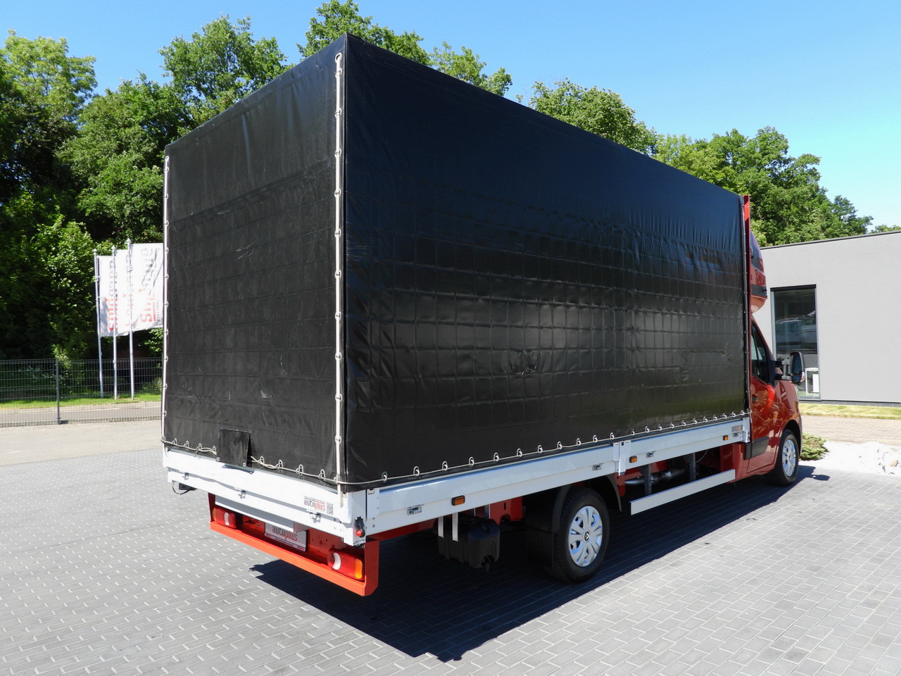 Furgoneta con lona RENAULT MASTER TARPAULIN WEBASTO CRUISE CONTROL LED LIGHTS PNEUMATICS AIR CONDITIONING 165HP: foto 13 Furgoneta con lona RENAULT MASTER TARPAULIN WEBASTO CRUISE CONTROL LED LIGHTS PNEUMATICS AIR CONDITIONING 165HP: foto 13