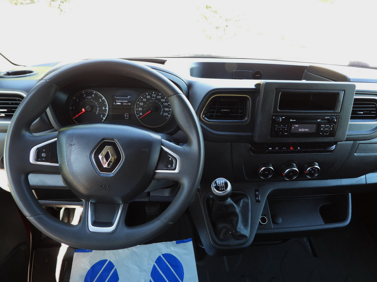 Furgoneta con lona RENAULT MASTER TARPAULIN WEBASTO CRUISE CONTROL LED LIGHTS PNEUMATICS AIR CONDITIONING 165HP: foto 30 Furgoneta con lona RENAULT MASTER TARPAULIN WEBASTO CRUISE CONTROL LED LIGHTS PNEUMATICS AIR CONDITIONING 165HP: foto 30