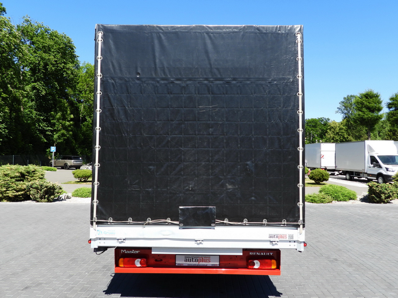 Furgoneta con lona RENAULT MASTER TARPAULIN WEBASTO CRUISE CONTROL LED LIGHTS PNEUMATICS AIR CONDITIONING 165HP: foto 11 Furgoneta con lona RENAULT MASTER TARPAULIN WEBASTO CRUISE CONTROL LED LIGHTS PNEUMATICS AIR CONDITIONING 165HP: foto 11