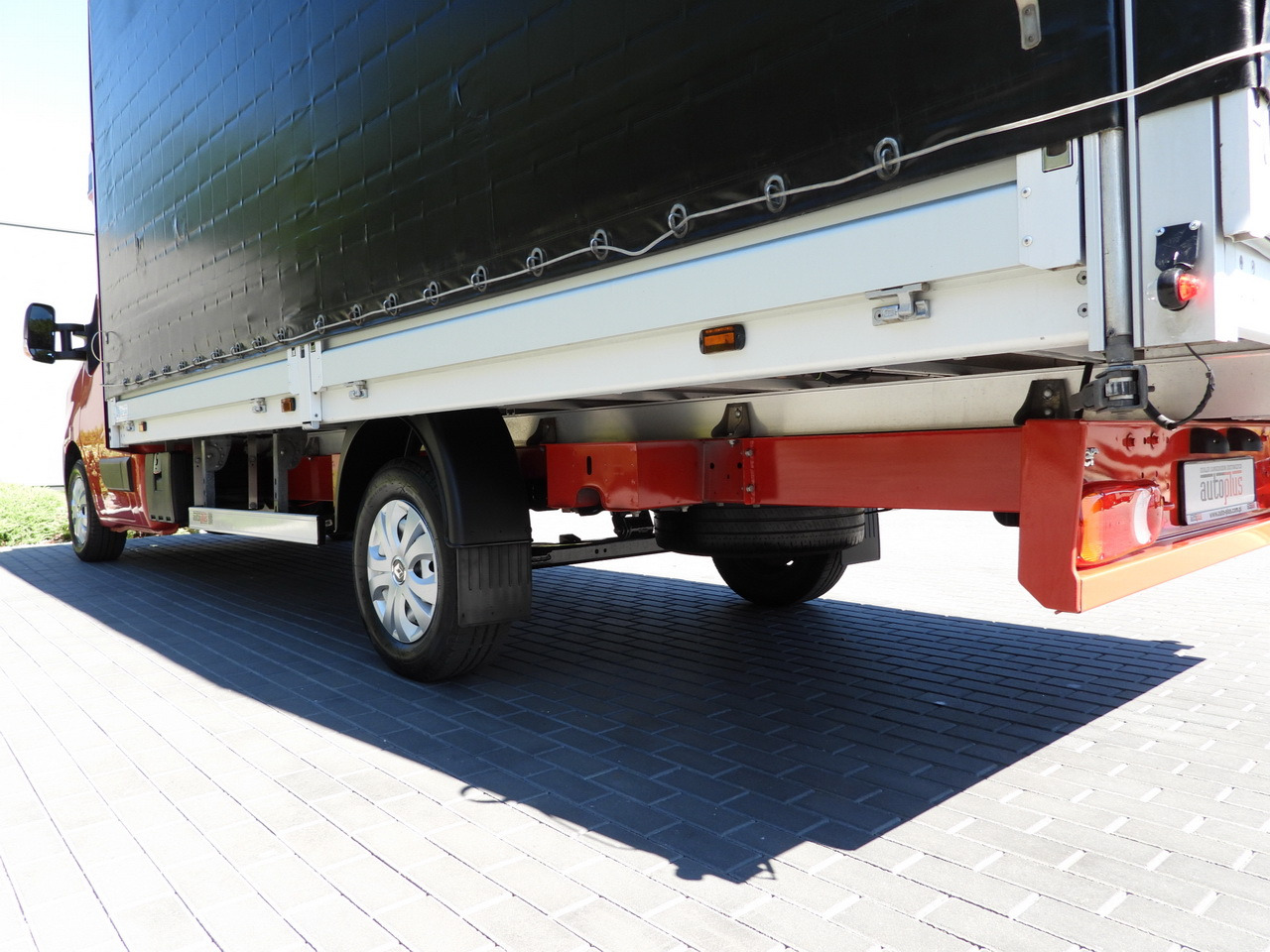 Furgoneta con lona RENAULT MASTER TARPAULIN WEBASTO CRUISE CONTROL LED LIGHTS PNEUMATICS AIR CONDITIONING 165HP: foto 20 Furgoneta con lona RENAULT MASTER TARPAULIN WEBASTO CRUISE CONTROL LED LIGHTS PNEUMATICS AIR CONDITIONING 165HP: foto 20