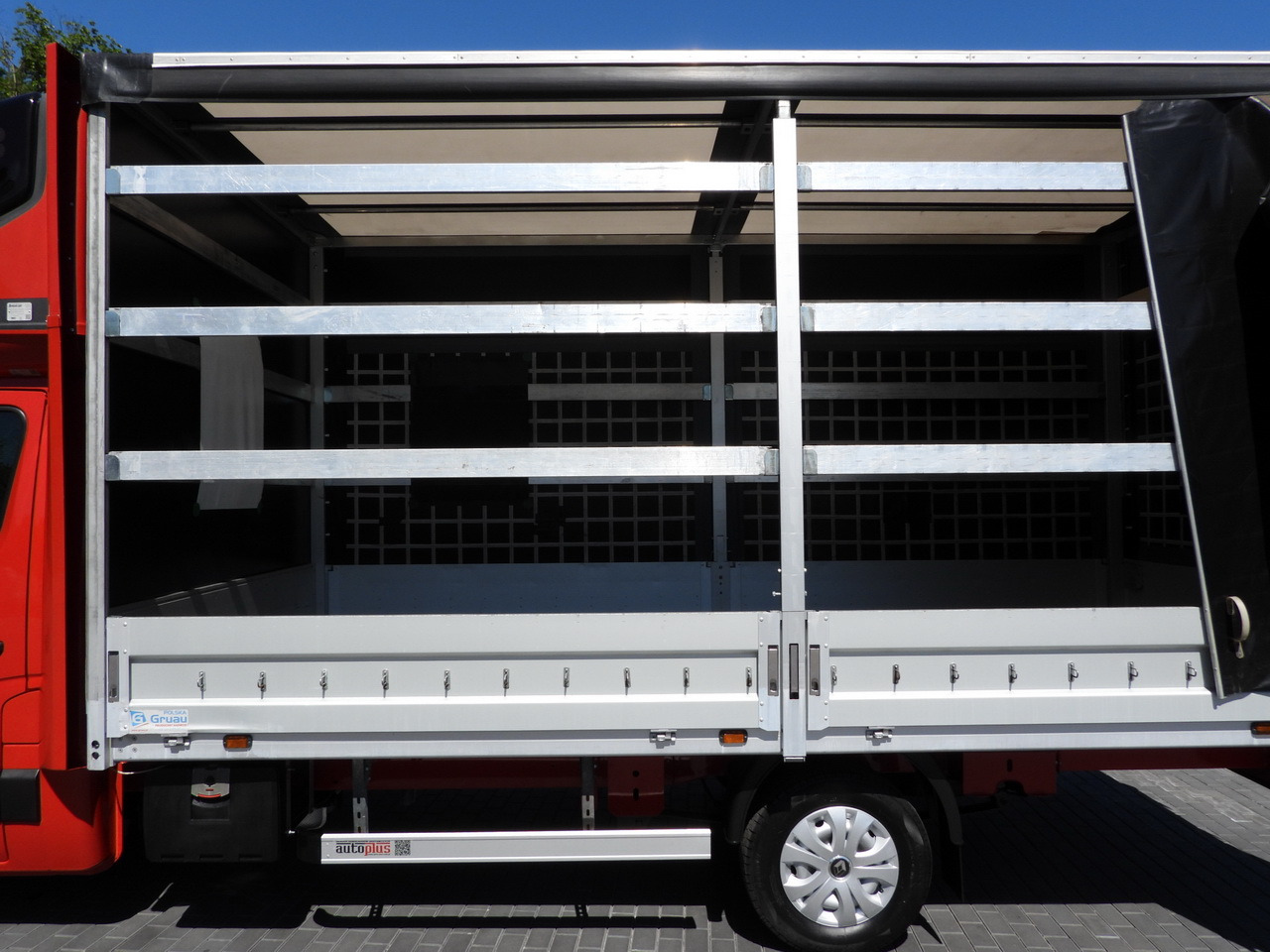 Furgoneta con lona RENAULT MASTER TARPAULIN WEBASTO CRUISE CONTROL LED LIGHTS PNEUMATICS AIR CONDITIONING 165HP: foto 22 Furgoneta con lona RENAULT MASTER TARPAULIN WEBASTO CRUISE CONTROL LED LIGHTS PNEUMATICS AIR CONDITIONING 165HP: foto 22