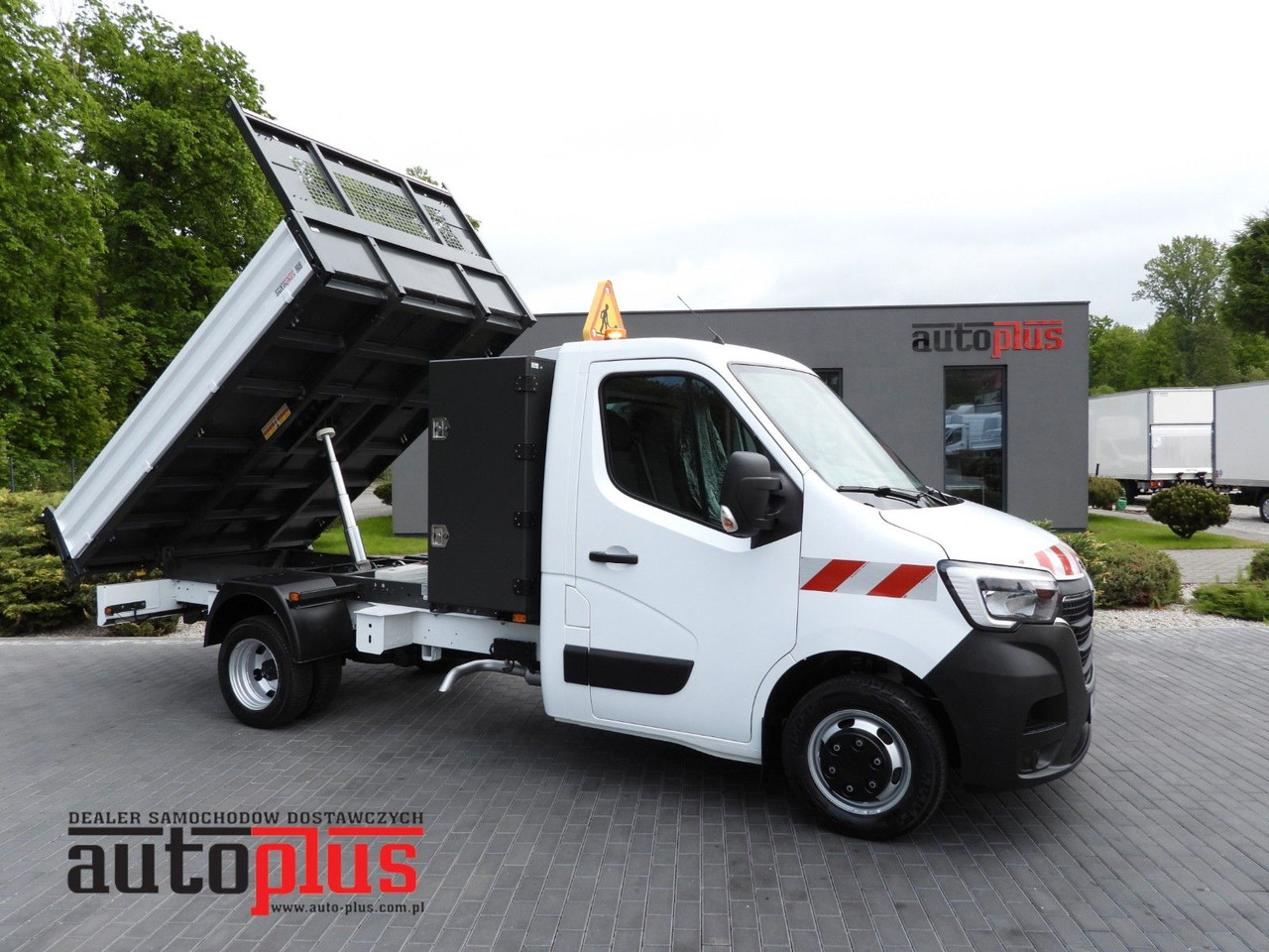 Renault MASTER KIPPER TEMPOMAT ZWILLINGSRÄDER A/C - Furgoneta basculante: foto 1 Renault MASTER KIPPER TEMPOMAT ZWILLINGSRÄDER A/C - Furgoneta basculante: foto 1