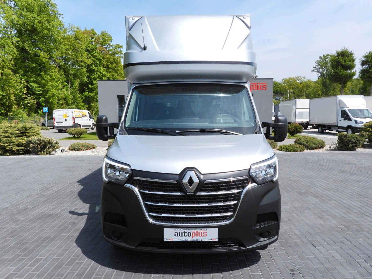 Renault MASTER PRITSCHE PLANE 10 PALETTEN WEBASTO A/C - Furgoneta con lona: foto 5 Renault MASTER PRITSCHE PLANE 10 PALETTEN WEBASTO A/C - Furgoneta con lona: foto 5