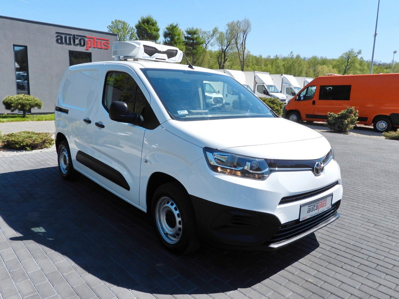 Toyota PROACE CITY KÜHLKASTENWAGEN -15*C TEMPOMAT - Furgoneta frigorifica: foto 4 Toyota PROACE CITY KÜHLKASTENWAGEN -15*C TEMPOMAT - Furgoneta frigorifica: foto 4