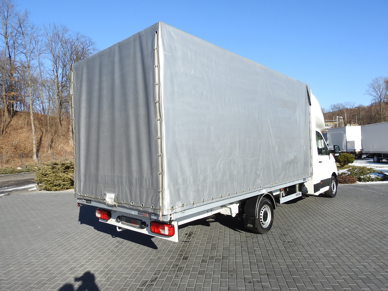 VOLKSWAGEN CRAFTER TARPAULIN 10 PALLETS WEBASTO CRUISE CONTROL AIR CONDITIONING LED LIGHTS PNEUMATICS 180HP - Furgoneta con lona: foto 3 VOLKSWAGEN CRAFTER TARPAULIN 10 PALLETS WEBASTO CRUISE CONTROL AIR CONDITIONING LED LIGHTS PNEUMATICS 180HP - Furgoneta con lona: foto 3