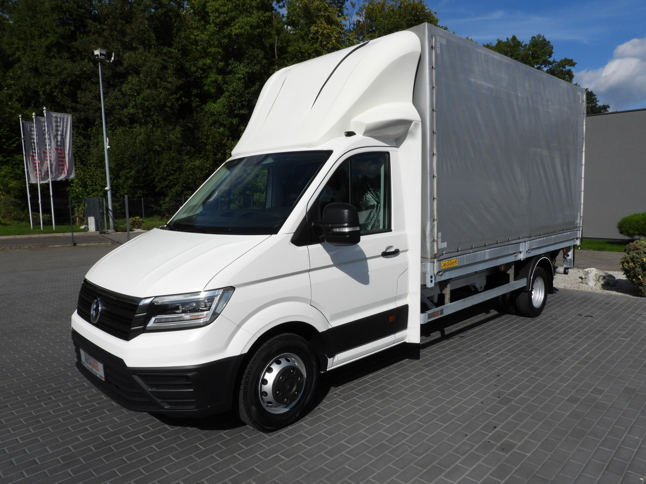Furgoneta con lona VOLKSWAGEN CRAFTER TARPAULIN LIFT 8 PALLETS CRUISE CONTROL LED LIGHTS TWIN WHEELS AIR CONDITIONING  180HP: foto 6