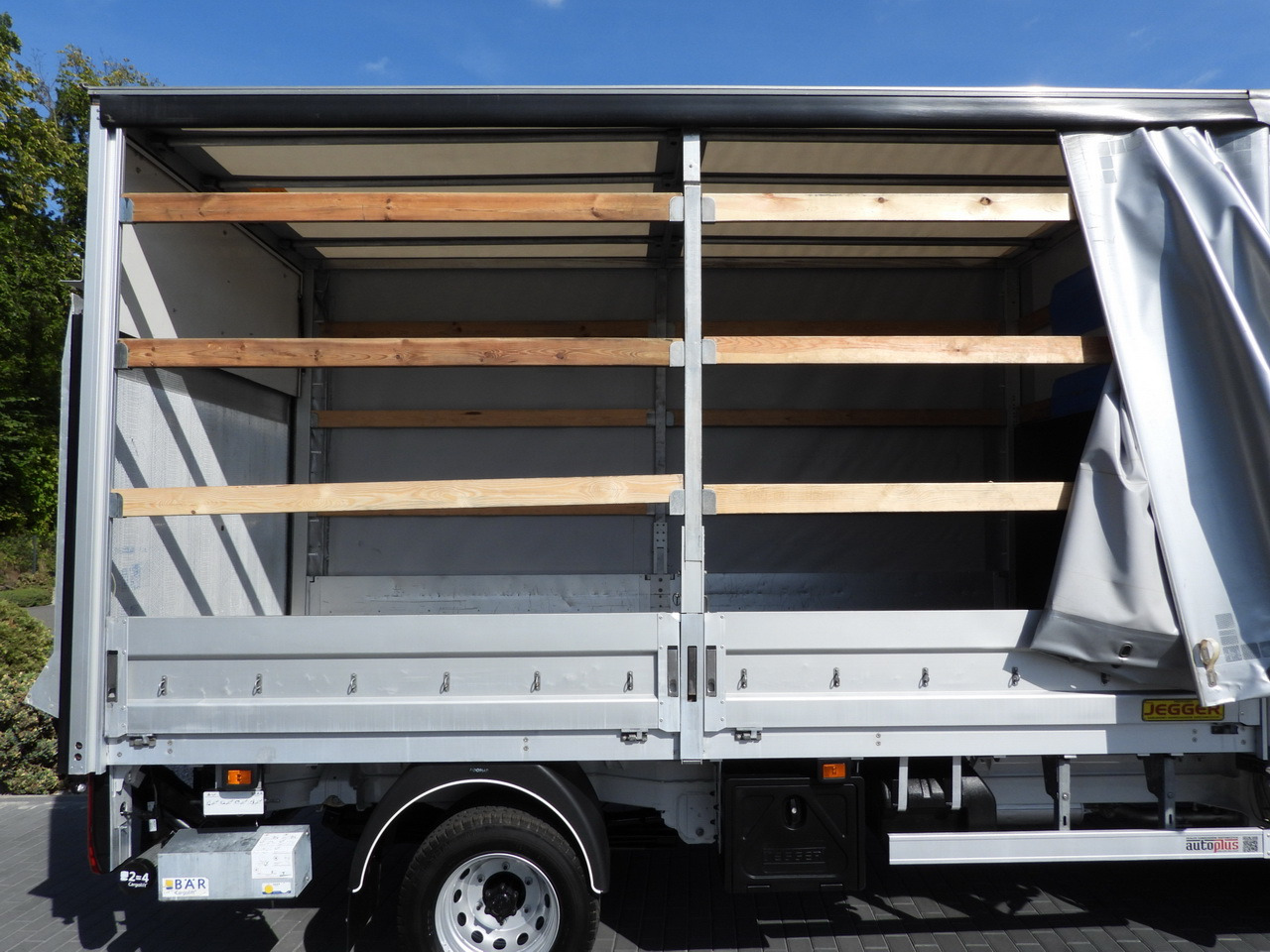 Furgoneta con lona VOLKSWAGEN CRAFTER TARPAULIN LIFT 8 PALLETS CRUISE CONTROL LED LIGHTS TWIN WHEELS AIR CONDITIONING  180HP: foto 20