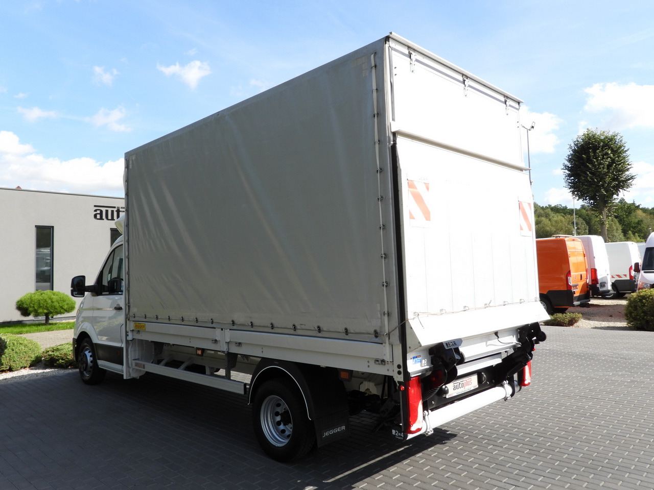 Furgoneta con lona VOLKSWAGEN CRAFTER TARPAULIN LIFT 8 PALLETS CRUISE CONTROL LED LIGHTS TWIN WHEELS AIR CONDITIONING  180HP: foto 10