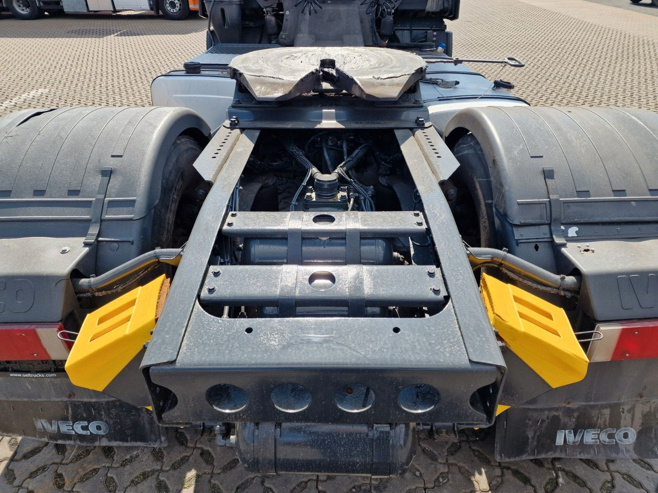 Cabeza tractora Iveco Stralis 420 / Nebenabtrieb / Kipphydraulik / LOF: foto 9 Cabeza tractora Iveco Stralis 420 / Nebenabtrieb / Kipphydraulik / LOF: foto 9