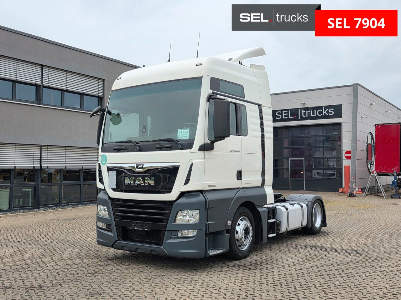 MAN TGX 18.460 4X2 LLS-U / Retarder - Cabeza tractora: foto 1 MAN TGX 18.460 4X2 LLS-U / Retarder - Cabeza tractora: foto 1