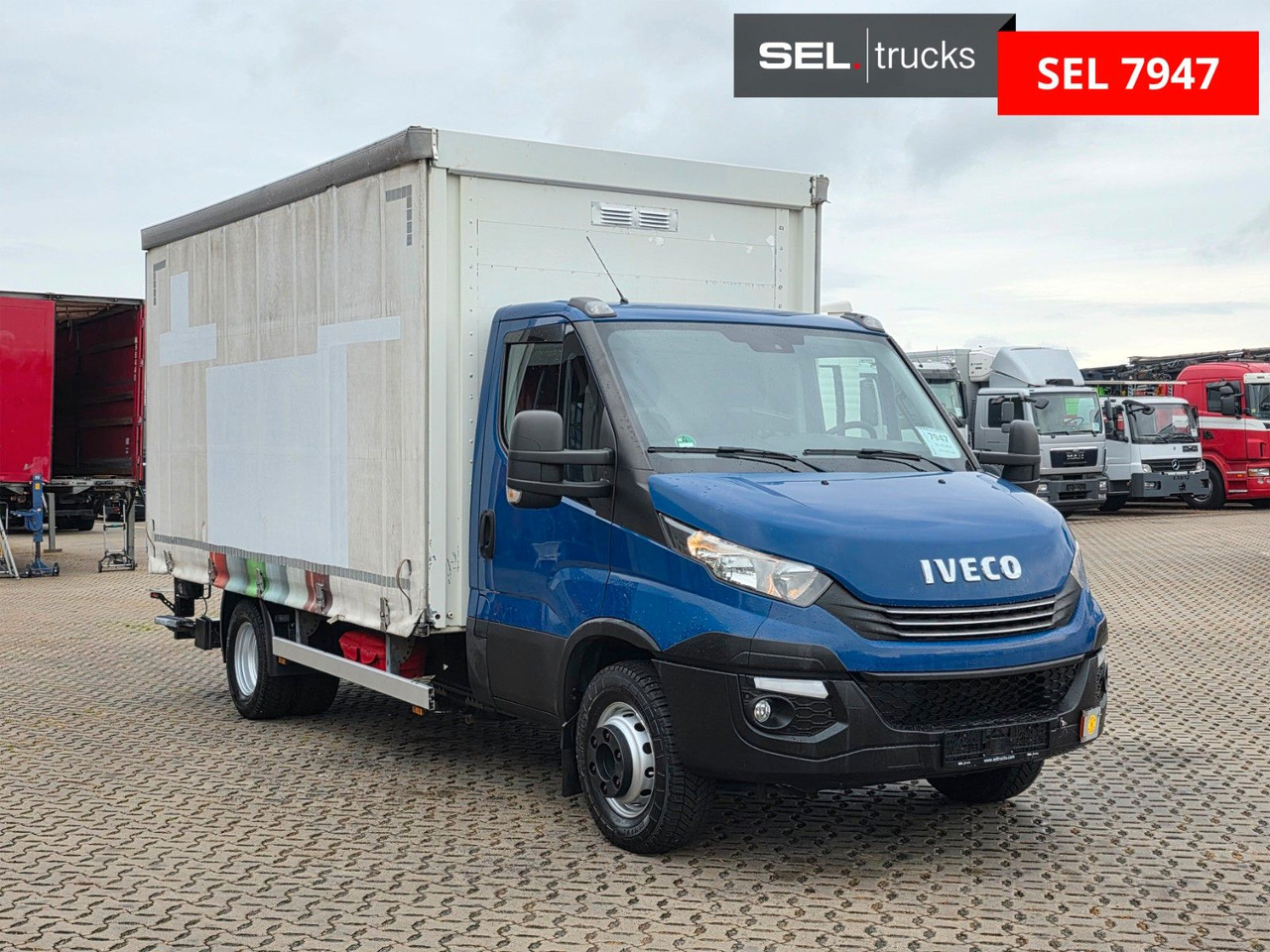 Iveco Daily 70C18 Hi-Matic / Ladebordwand / 3 Sitzen - Furgoneta con lona: foto 3 Iveco Daily 70C18 Hi-Matic / Ladebordwand / 3 Sitzen - Furgoneta con lona: foto 3
