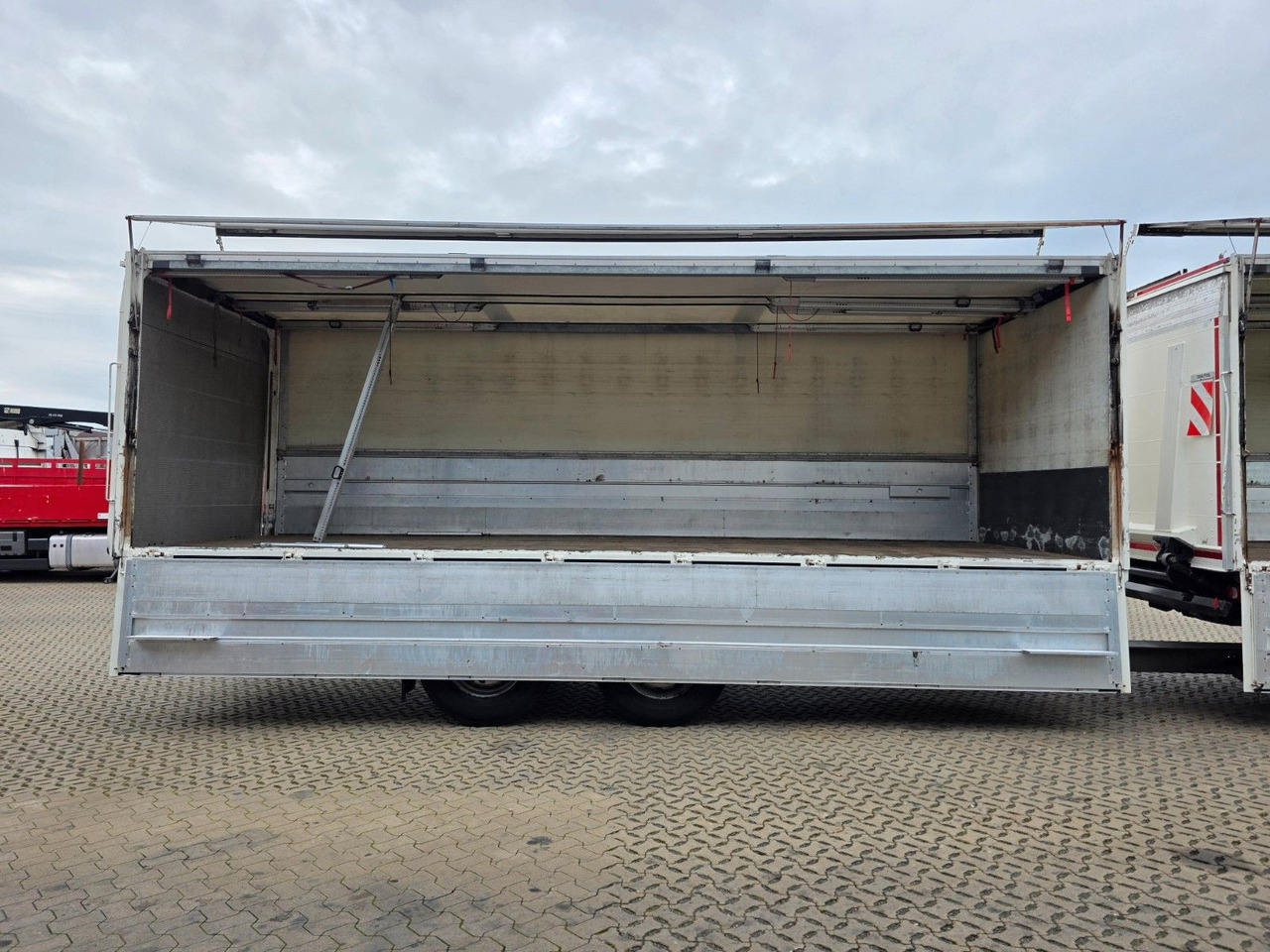 Camión transporte de bebidas Iveco Stralis 420 / Ldbw /  Lenkachse / Liftachse: foto 37