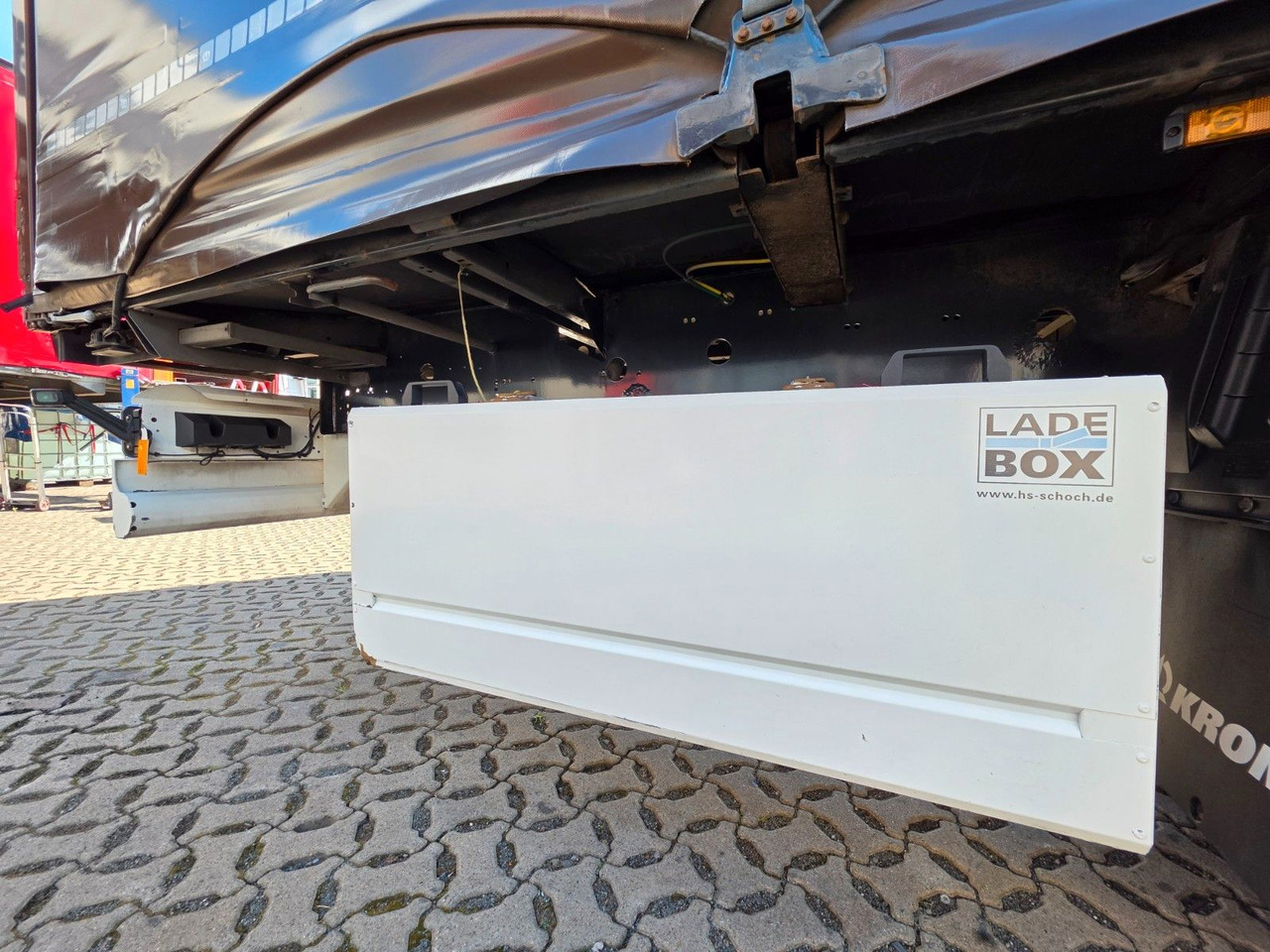 Semirremolque lona Krone SD / Liftachse / EDSCHA: foto 17 Semirremolque lona Krone SD / Liftachse / EDSCHA: foto 17