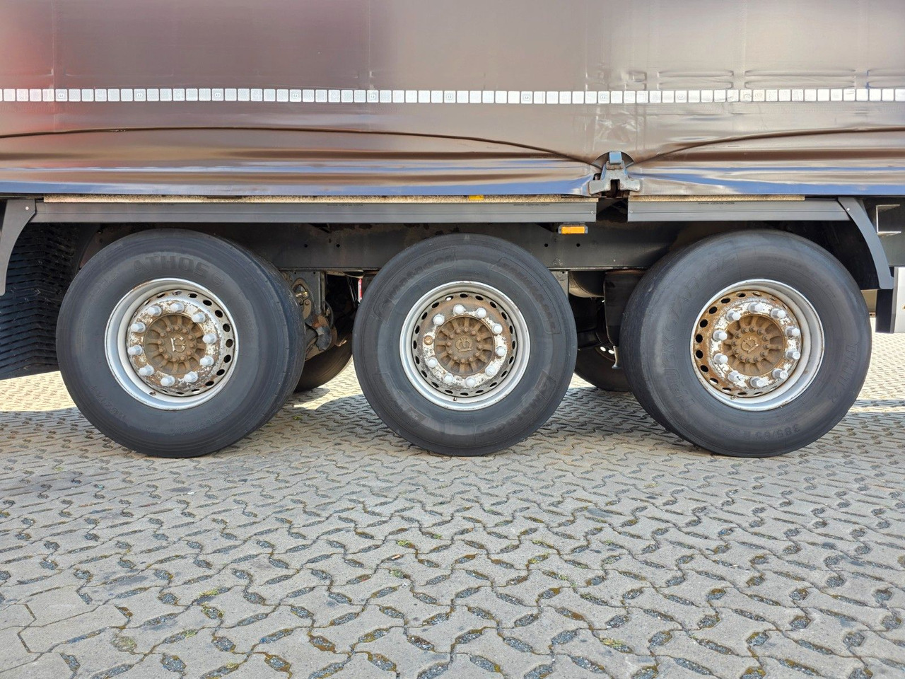 Semirremolque lona Krone SD / Liftachse / EDSCHA: foto 27 Semirremolque lona Krone SD / Liftachse / EDSCHA: foto 27