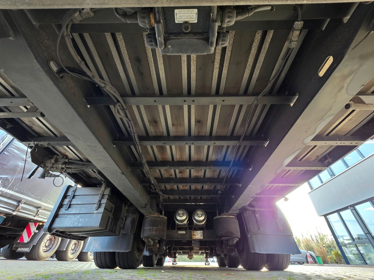 Semirremolque transporte de bebidas Schwarzmüller SJ: foto 31