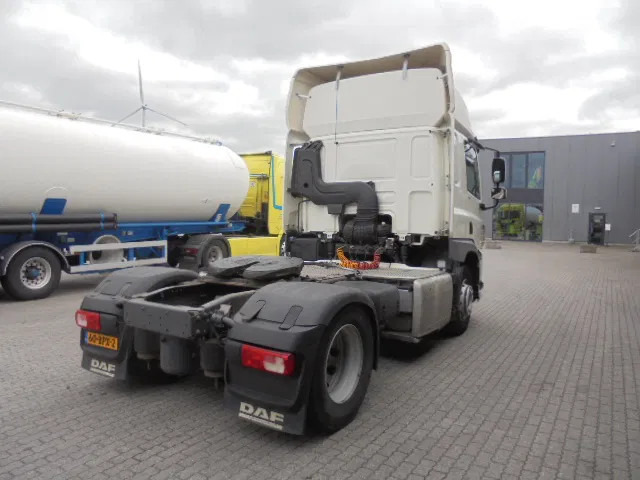 DAF CF 400 NL TRUCK - Cabeza tractora: foto 3 DAF CF 400 NL TRUCK - Cabeza tractora: foto 3