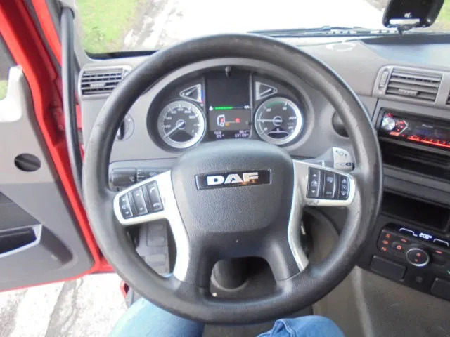 Cabeza tractora DAF CF 410 52 UNITS IN STOCK: foto 8 Cabeza tractora DAF CF 410 52 UNITS IN STOCK: foto 8