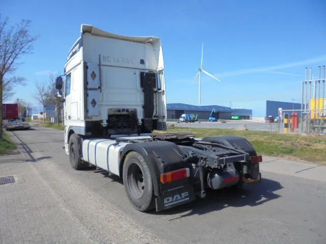 DAF XF 105.460 SUPERSPACE - Cabeza tractora: foto 5 DAF XF 105.460 SUPERSPACE - Cabeza tractora: foto 5
