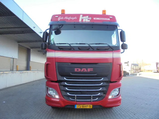 DAF XF 440 6X2 NL TRUCK - Cabeza tractora: foto 2 DAF XF 440 6X2 NL TRUCK - Cabeza tractora: foto 2